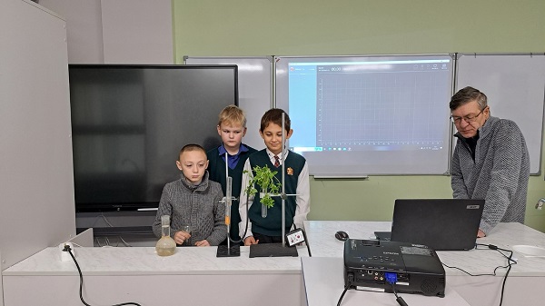 Лабораторные работы в центре "Точка роста".
